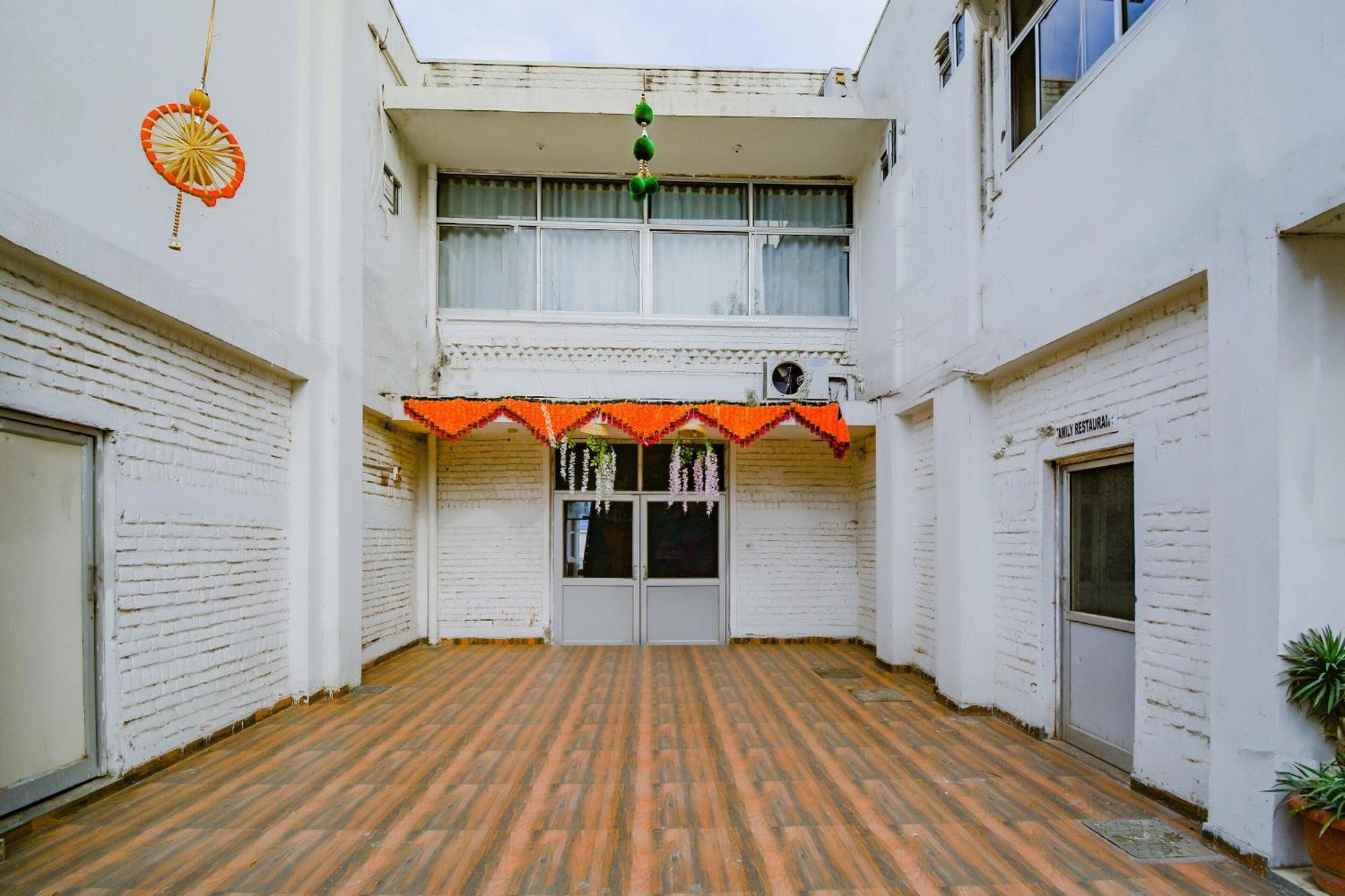 Hotel O Riders Resort Bagru Exterior photo